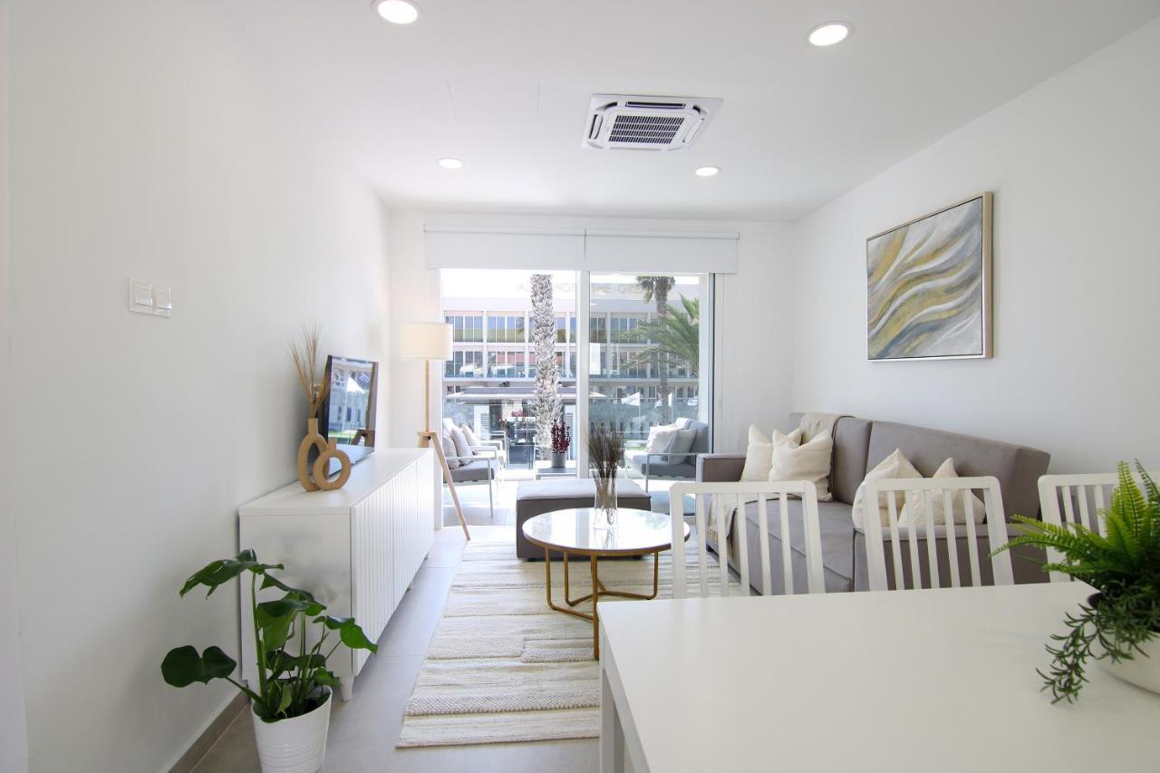 Апартаменты Phaedrus Living: Seaview Luxury Flat Limnaria 114 Пафос Экстерьер фото