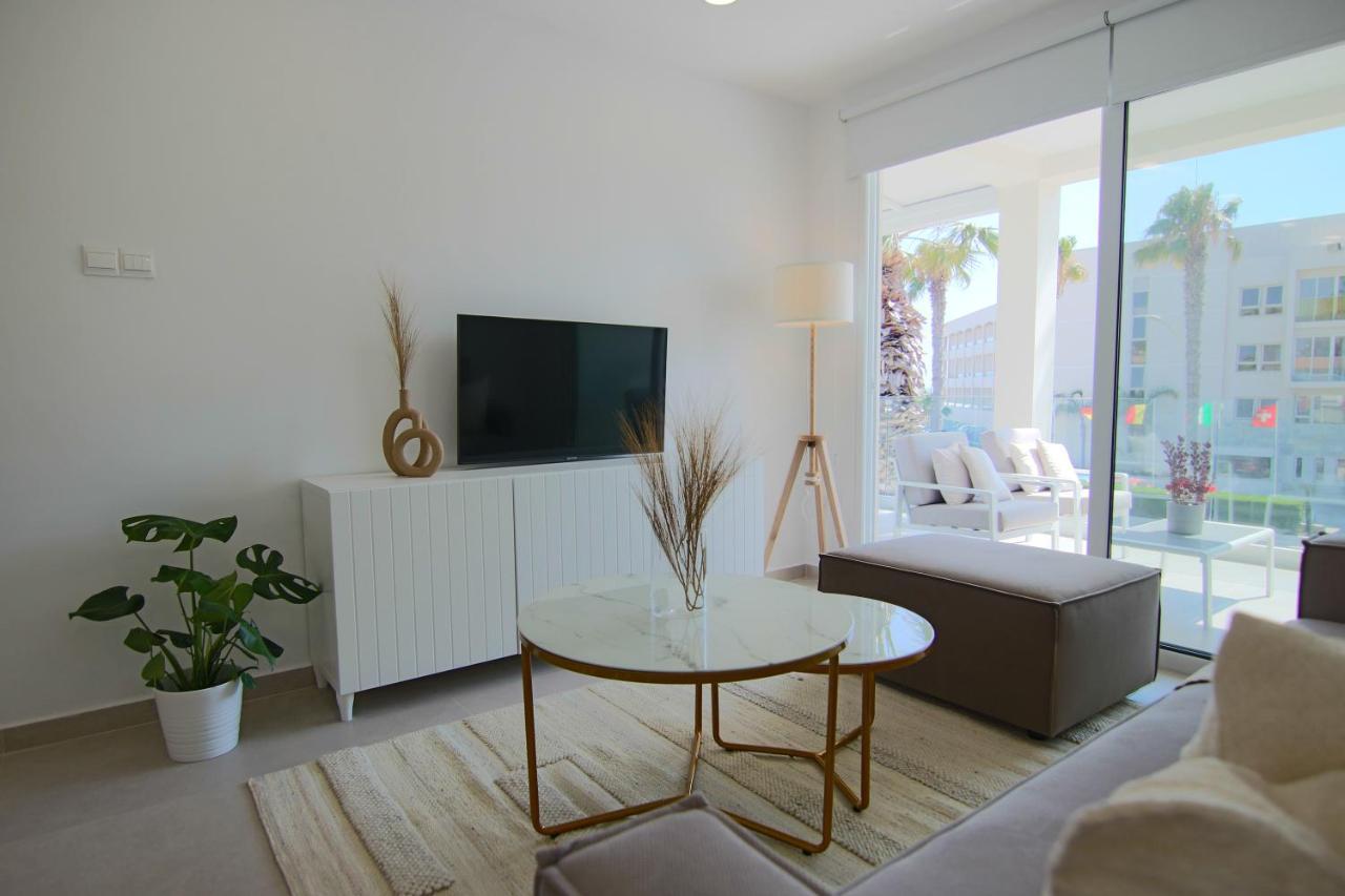 Апартаменты Phaedrus Living: Seaview Luxury Flat Limnaria 114 Пафос Экстерьер фото